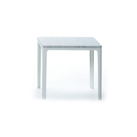 Plate Coffee Table, in size Small.
