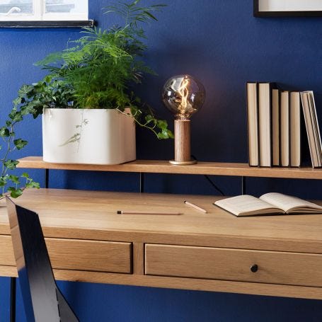 Knuckle Table Lamp Walnut
