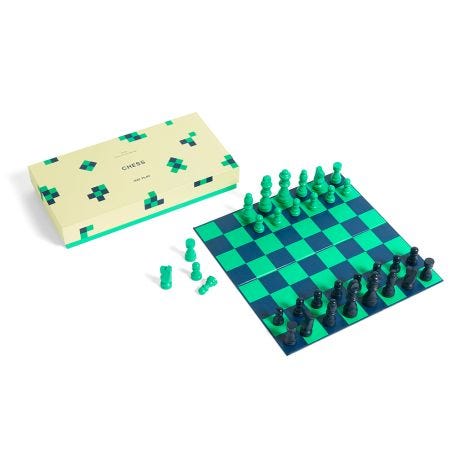 Hay Play Chess