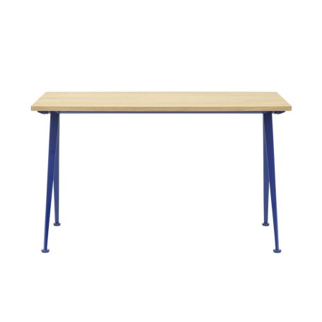 Compas Direction Desk