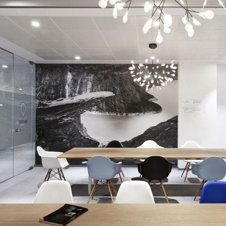 Eames DAW Armchair