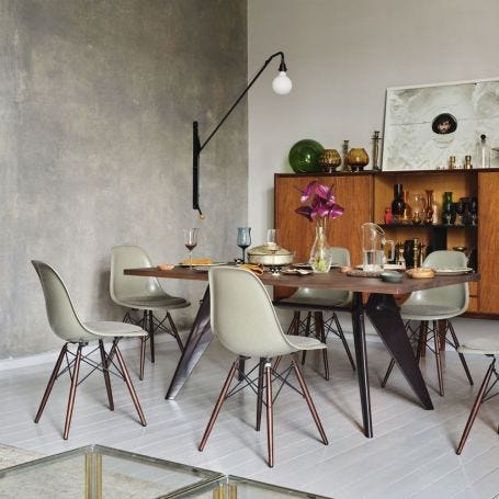 Eames DSW Fibreglass Chair