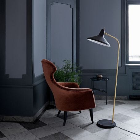 G10 Floor Lamp Black