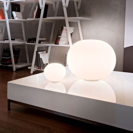 Glo-Ball Basic Table Lamp