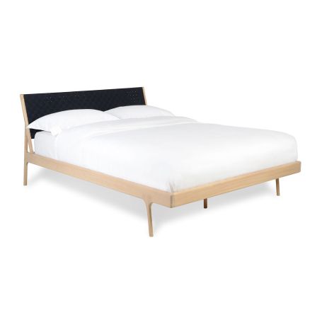 Fawn Bed Oak & Black Cotton