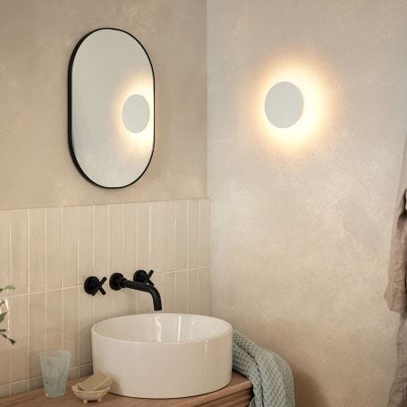 LED Outdoor or Bathroom Wall Light Circle White