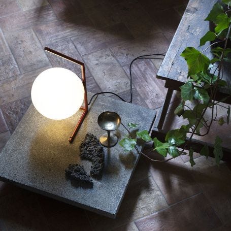 IC T1 Low Table Light