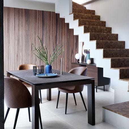 Massa Dining Table