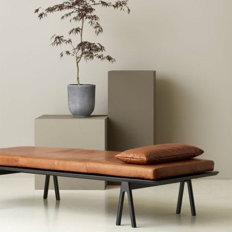 Level Daybed