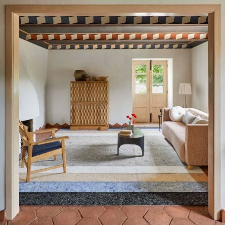 Nuances Rug Curve Volcano
