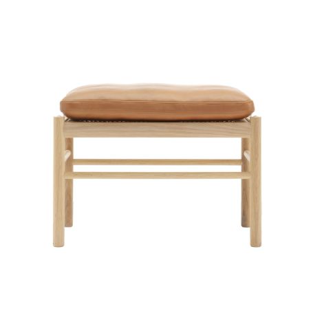 OW149F Colonial Footstool