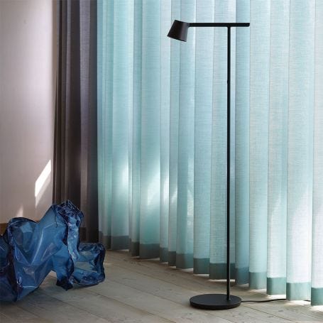 Tip LED Floor Lamp Black